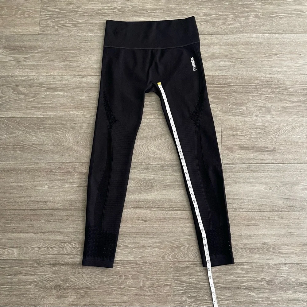 Gymshark black energy seamless leggings - large - Picture 5 of 8